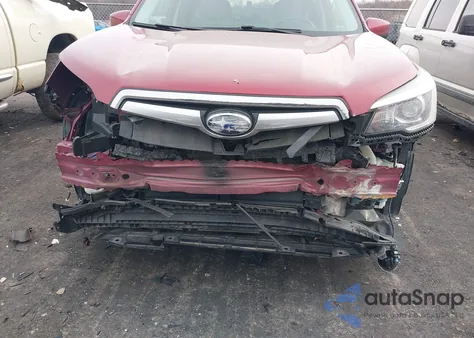 2019 Subaru Forester Premium z USA, uszkodzony, nr VIN JF2SKAGC5KH527790